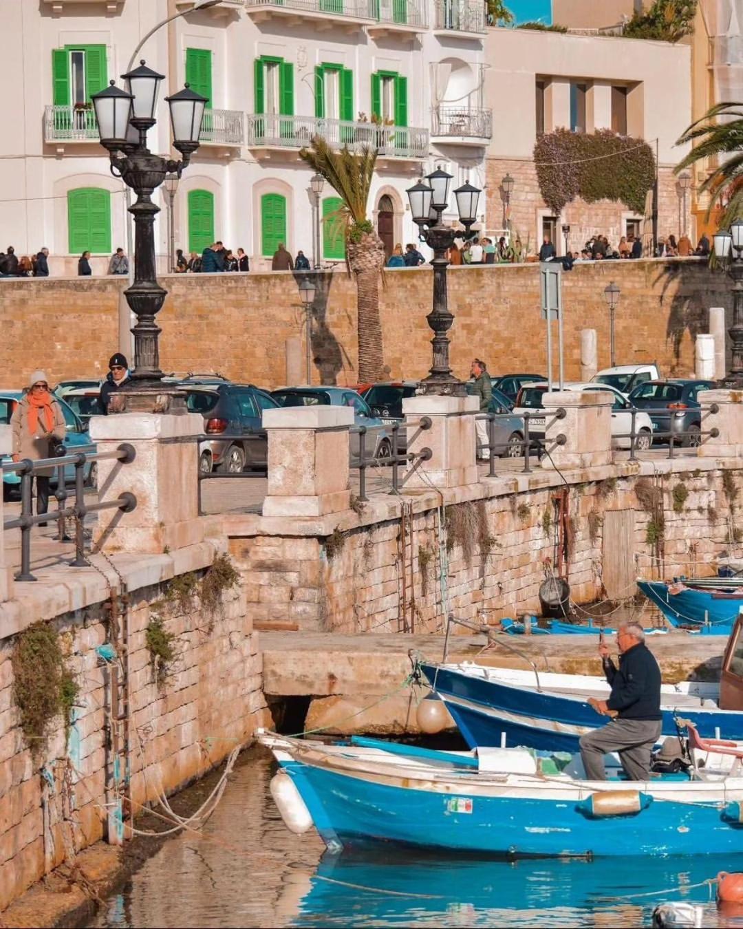Le Tre Meraviglie Bari Exteriör bild